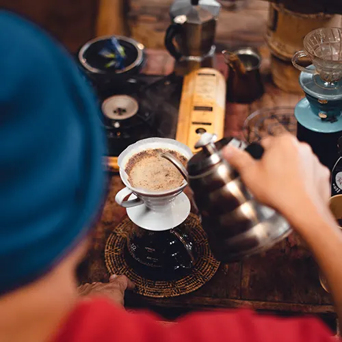 Q coffee-coffee-making-and-drip-coffee-in-house-2025-03-13-00-28-49-utc